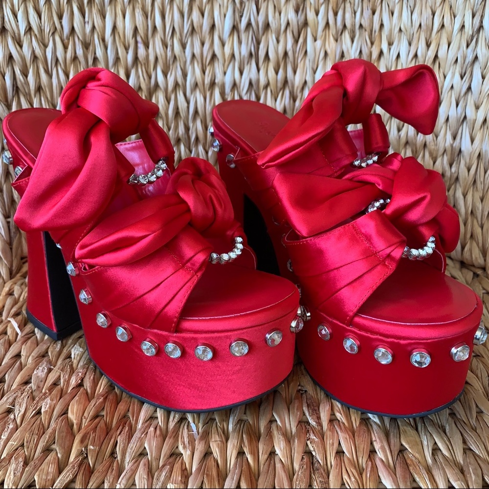 New Sugar Thrillz x Dolls Kill Lover Strike a Pose Platform Heels